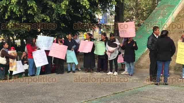 Exigen Padres De Familia A La Sev Que Designe Un Profesor Para