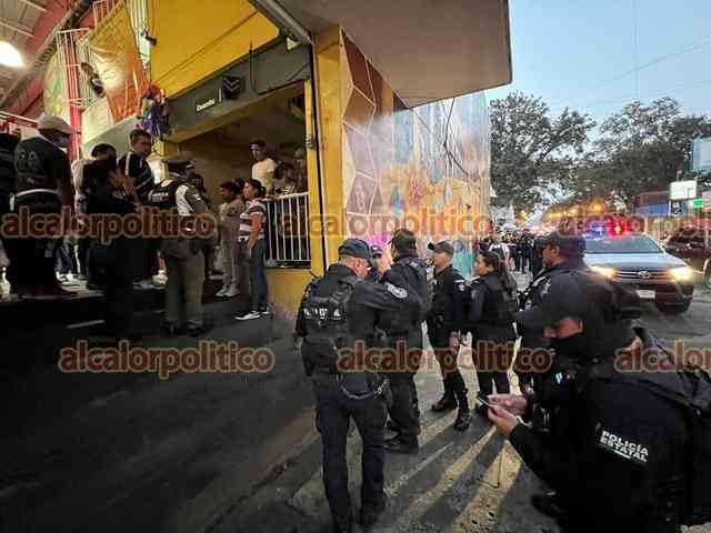 Movilizaci N Policiaca En El Mercado J Uregui Galer A