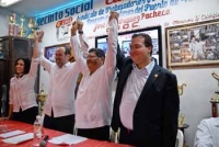 El legislador cordob�s Javier Duarte acudi� como invitado especial a la celebraci�n del 67 aniversario del Sindicato de Limpia P�blica del puerto de Veracruz. En la gr�fica lo acompa�an el dirigente de esta organizaci�n, Nino Baxzi, el alcalde Jon Rementer�a y la diputada federal Carolina Gudi�o. Foto: 