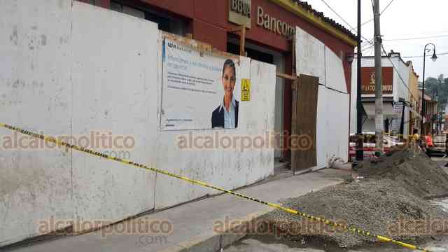 Desde hace dos meses, no tienen sucursal de Bancomer, en Papantla - Al  Calor Político