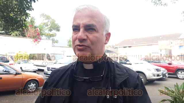 La felicidad está en el respeto, señala sacerdote Ángel Espinosa - Al Calor  Político