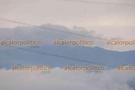 Xalapa, Ver., 27 de diciembre de 2023.- El Cofre de Perote amaneci con nieve en la cima; sin embargo, est rodeado de nubes, lo que dificulta que sea totalmente visto desde la Capital del Estado.