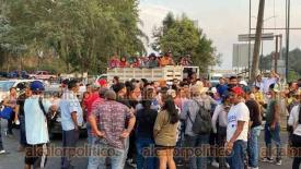 Coatepec, Ver., 3 de junio de 2024.- Luego de casi 8 horas de protesta, pobladores de Ixhuac�n liberaron la carretera Xalapa-Coatepec y Coatepec-Las Trancas cerca de las 18:50 horas. Autoridades acordaron intensificar las labores contra el incendio en aquella zona para sofocarlo.
