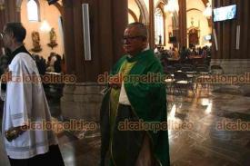 Xalapa, Ver., 30 de junio de 2024.- El prroco de Catedral, Jos Ignacio Barrera Murrieta, ofici la misa dominical donde pidi por los enfermos.
