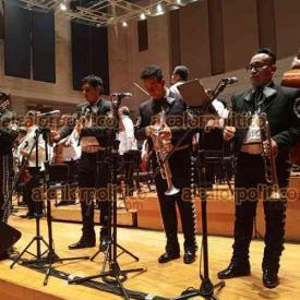 
Xalapa, Ver., 12 de septiembre de 2024.- Para celebrar a Mxico, este jueves la Orquesta Sinfnica de Xalapa y el Mariachi de la Universidad Veracruzana, ofrecen concierto de gala en el Centro Cultural Tlaqn; maana viernes a las 20:00, repetirn la noche con un segundo concierto. An hay lugares disponibles.
