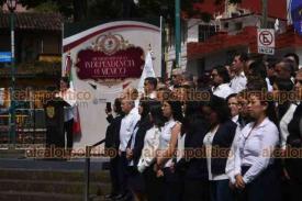 Xalapa, Ver., 25 de septiembre de 2024.- Personal de la oficina del Registro Agrario Nacional rindi guardia de honor al monumento a Miguel Hidalgo.