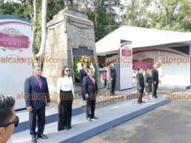 Xalapa, Ver., 25 de septiembre de 2024.- Este mircoles, servidores pblicos de la SEDARPA rindieron guardia de honor en el monumento de Miguel Hidalgo, en el parque Los Berros.