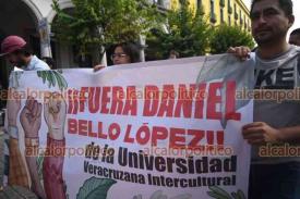 Xalapa, Ver., 16 de octubre de 2024.- Estudiantes de Agroecologa marcharon para exigir la destitucin del director de la Universidad Veracruzana Intercultural, Daniel Bello Lpez. Demandan trato digno y presupuesto equitativo. 