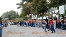 Tuxpan, Ver., 30 de octubre de 2024.- En protesta por supuestas irregularidades, alumnos bloquearon el acceso a la Facultad de Ciencias Biolgicas y Agropecuarias UV a la que asisten unos mil 200 estudiantes de 5 carreras y 4 posgrados.