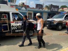 Xalapa, Ver., 6 de noviembre de 2024.- El reporte de supuestos balazos moviliz a policas a la calle Rosal, en la colonia Higueras. En realidad se trat de una ria a golpes en la cual result herido un hombre.