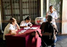 Xalapa, Ver., 13 de noviembre de 2024.- Xalapeos acuden a mdulos de vacunacin para protegerse contra COVID e influenza.