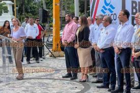 Veracruz, Ver., 15 de noviembre de 2024.- Autoridades municipales y empresariales de la zona conurbada Veracruz-Boca del Ro cortaron el listn inaugural de El Buen Fin, los das ms baratos del ao, del 15 al 18 de noviembre.