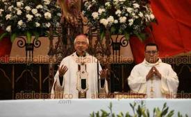 Xalapa, Ver., 24 de noviembre del 2024.- El arzobispo Jorge Carlos Patrn Wong, ofici la misa de este domingo en la Catedral Metropolitana.
