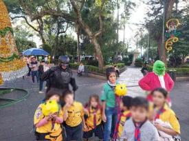 Xalapa, Ver., 24 de noviembre de 2024.- Scouts participaron en la colecta Teletn 2024, ?el Grupo 5 ?Marcelo Callo?, ubicado en el parque de ?Los Tecajetes?, inici la misin de ayudar a la sociedad con espritu Scout, donde la sociedad particip increblemente?, mencionaron. 
