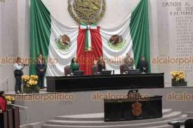 Xalapa, Ver., 11 de diciembre de 2024.- En el Congreso local, legisladores guardaron un minuto de silencio en memoria del diputado federal Benito Aguas, asesinado en Zongolica.