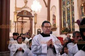 Xalapa, Ver., 22 de diciembre de 2024.- El arzobispo de Xalapa, Jorge Patrn Wong, ofici la misa dominical en Catedral.