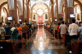 Xalapa, Ver., 29 de diciembre de 2024.- El prroco de la Catedral de Xalapa, Jos Ignacio Barrera, ofici la misa dominical en este domingo de la Sagrada familia.
