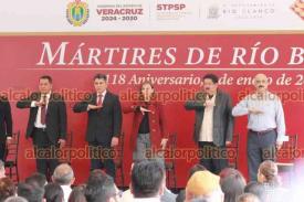 Ro Blanco, Ver., 7 de enero de 2025.- Sin algn representante del Gobierno federal, la gobernadora Roco Nahle encabez la conmemoracin del 118 aniversario de los Mrtires de Ro Blanco. La acompaaron el dirigente estatal y regional de la CROC, Toms Tejeda y Csar Silva, funcionarios de su Gabinete y lderes sindicales.