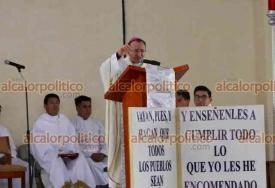 Xalapa, Ver., 12 de enero del 2025.- En el Seminario Menor se llev a cabo la Misa de inicio del ao para la catequesis y la evangelizacin, con nios y nias de la Arquidicesis xalapea, presidida por el Nuncio Apostlico.