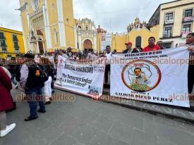 Xalapa, Ver., 28 de enero de 2025.- Este martes en la Plaza Lerdo, nuevamente integrantes del Movimiento Democrtico Magisterial Veracruzano se manifestaron en contra de la designacin de la Directora de Educacin Indgena.