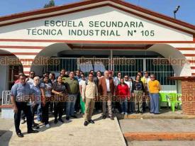 Xalapa, Ver., 6 de marzo de 2025.- Docentes tomaron la Escuela Secundaria Tcnica industrial 105 para exigir respeto al proceso de USICAMM.